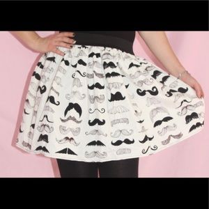 Pleated A-Line Vintage Moustache Skirt